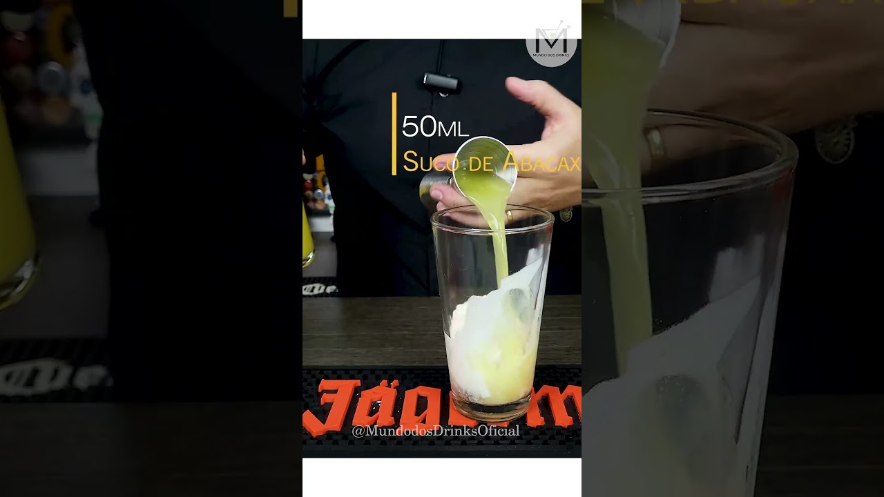 DRINK PINAPPLE COCONUT MARGARITA!🍹🍹🍹 #shorts
